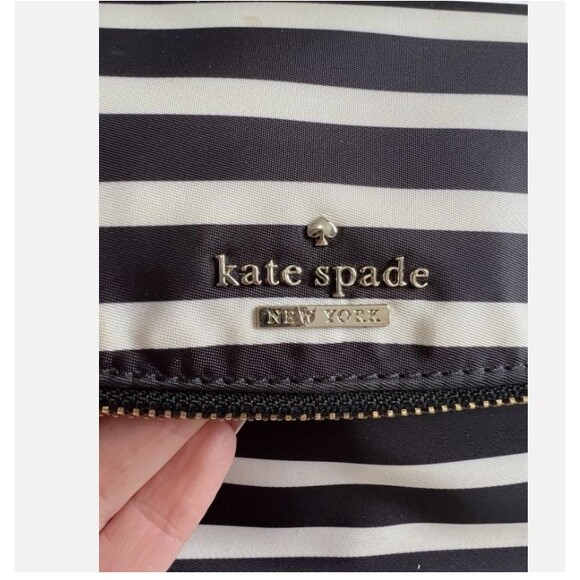 Kate Spade STORYBOOK Classic Nylon Mini Carson Crossbody EUC - Picture 11 of 13